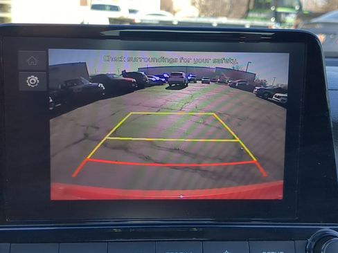 Used 2024 Kia Forte LXS image 22