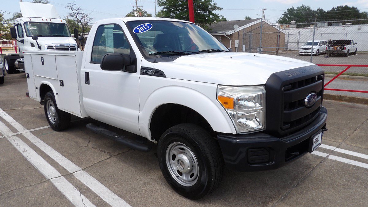 Used 2015 Ford F250 XL AWD/4WD image 1