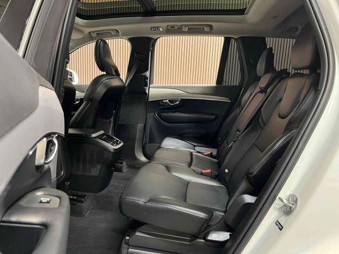 Used 2022 Volvo XC90 T5 Momentum AWD/4WD image 5