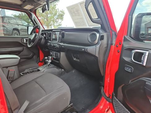 Used 2023 Jeep Gladiator Sport AWD/4WD image 22