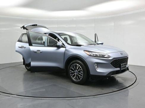 Certified 2022 Ford Escape SEL w/ Technology Package image 32