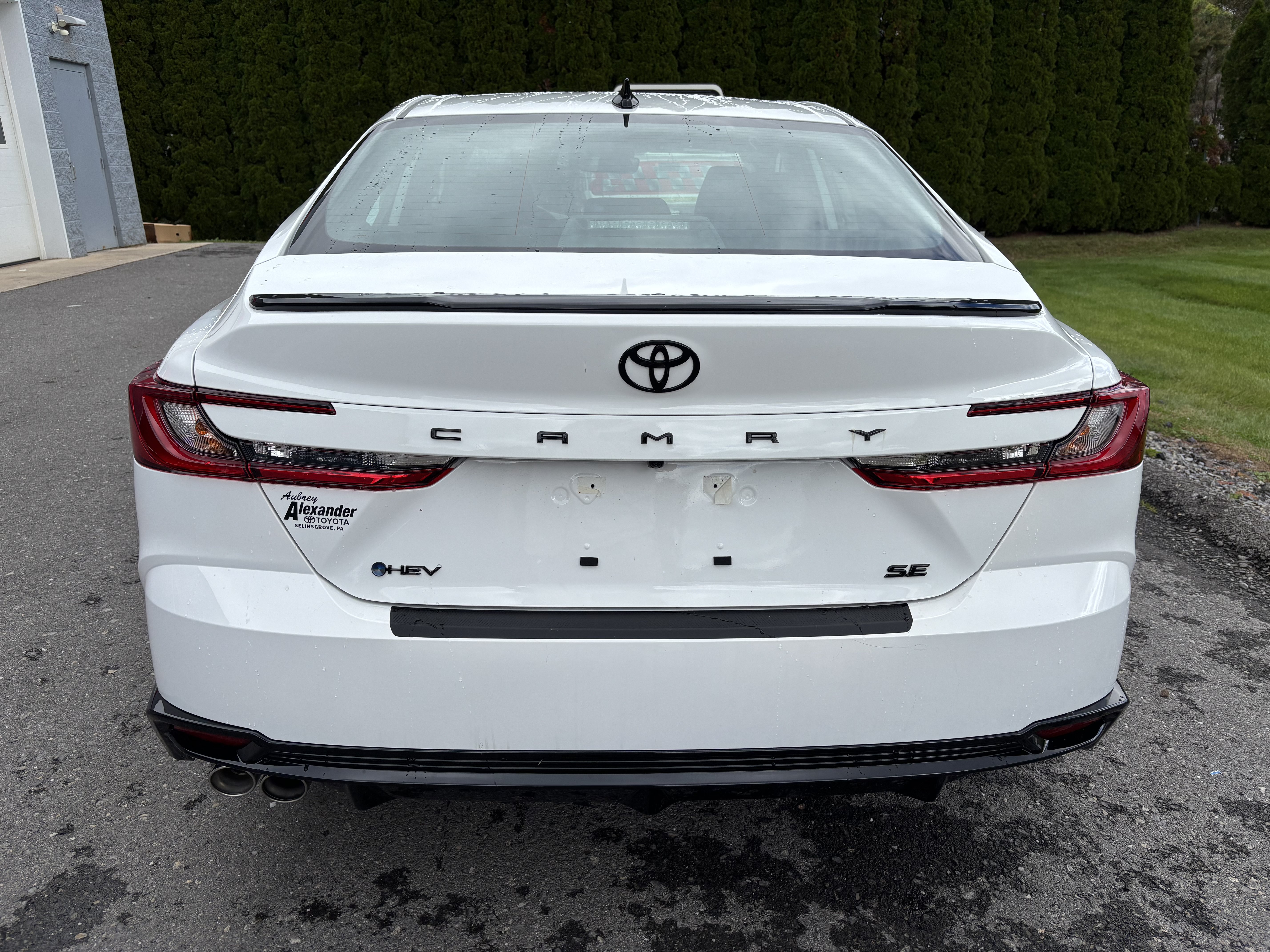 Certified 2026 Toyota Camry Hybrid w/ Multimedia Upgrade Package FWD image 4
