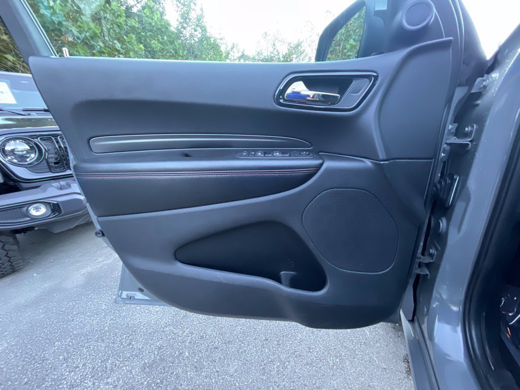 Used 2025 Dodge Durango GT AWD/4WD image 8