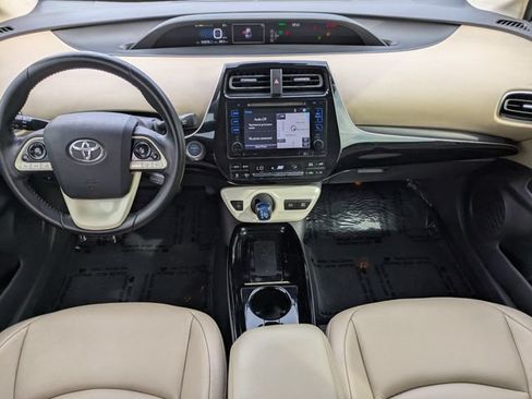 Used 2017 Toyota Prius Three FWD image 14