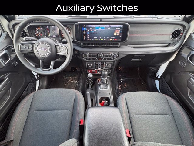 Used 2025 Jeep Wrangler Unlimited Rubicon AWD/4WD image 22