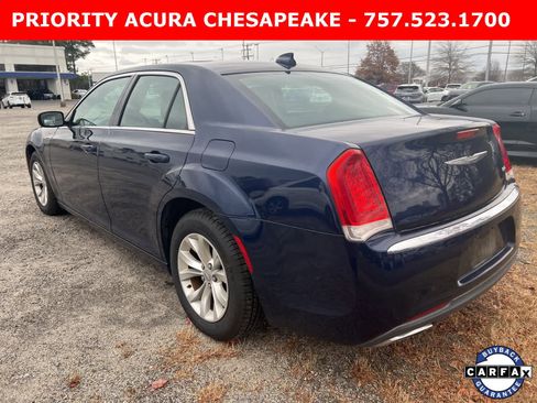 Used 2015 Chrysler 300 Limited image 6
