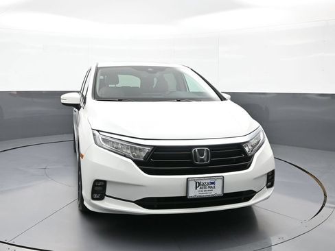Certified 2024 Honda Odyssey EX-L image 2