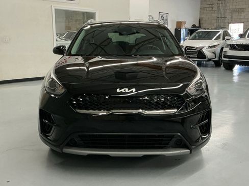 Used 2022 Kia Niro LXS w/ Digital Cluster Package image 2