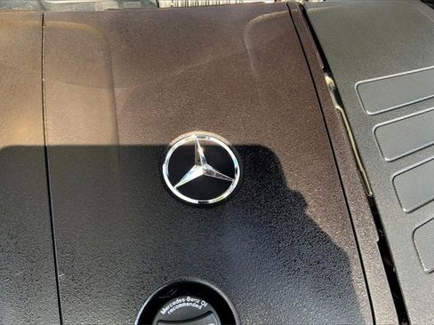 Used 2025 Mercedes-Benz C 300 4MATIC Sedan image 29