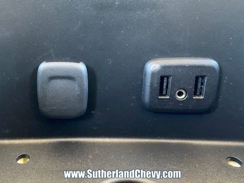 Used 2018 Chevrolet Silverado 1500 Custom w/ Custom Convenience Package AWD/4WD image 35