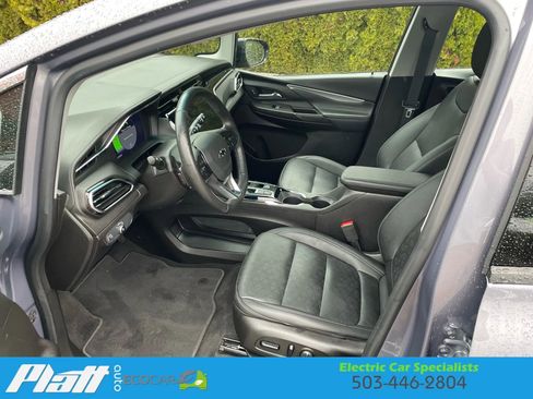 Used 2022 Chevrolet Bolt LT w/ Infotainment Package image 20