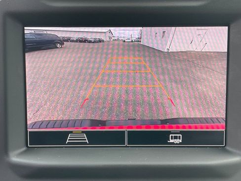 Used 2025 Chevrolet Silverado 2500 Custom w/ Custom Value Package image 4