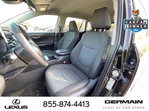 Used 2024 Toyota RAV4 XLE AWD/4WD image 12