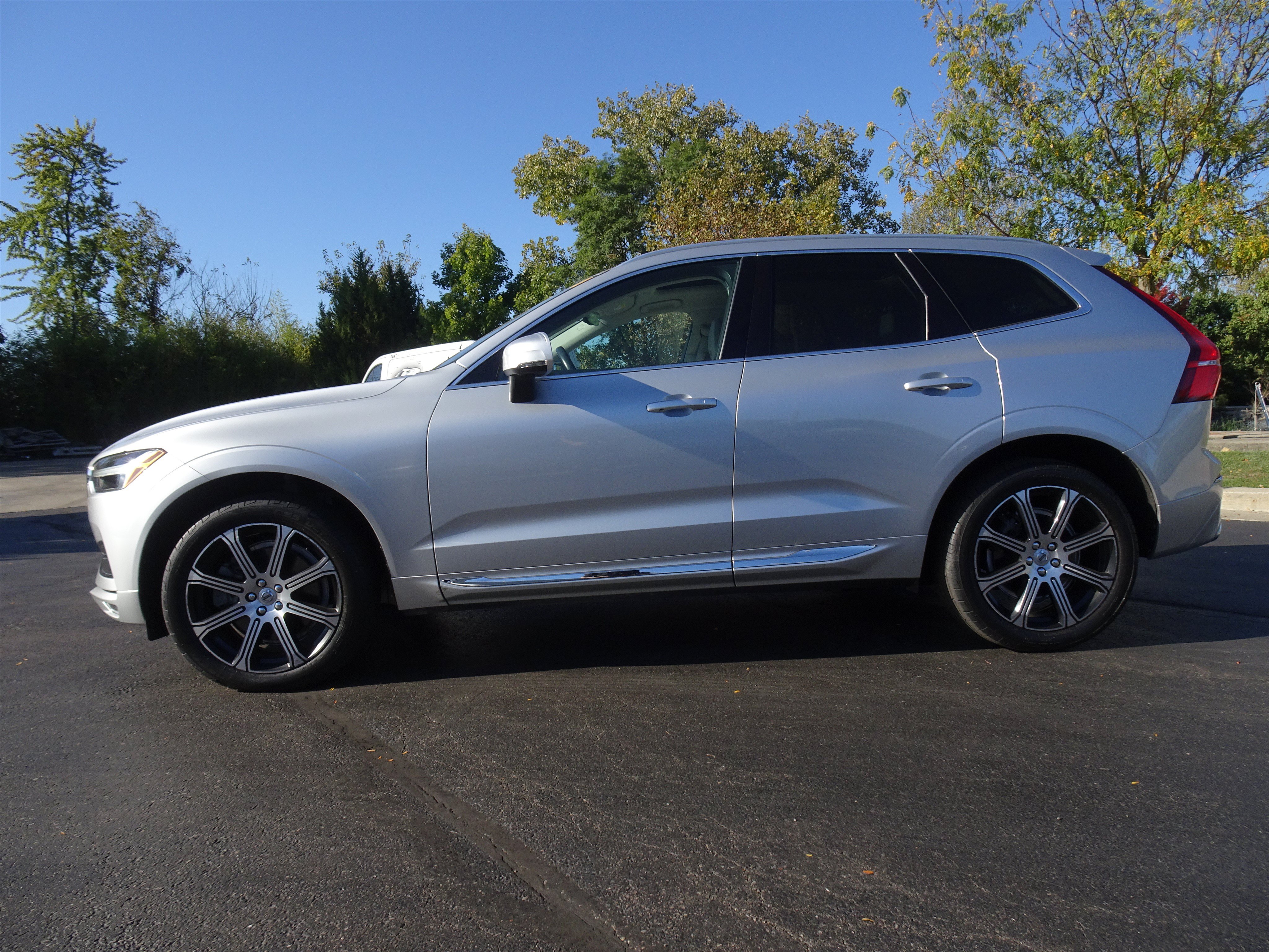 Used 2021 Volvo XC60 T6 Inscription AWD/4WD image 3