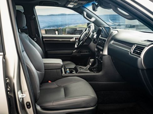 Used 2022 Lexus GX 460 Premium image 22