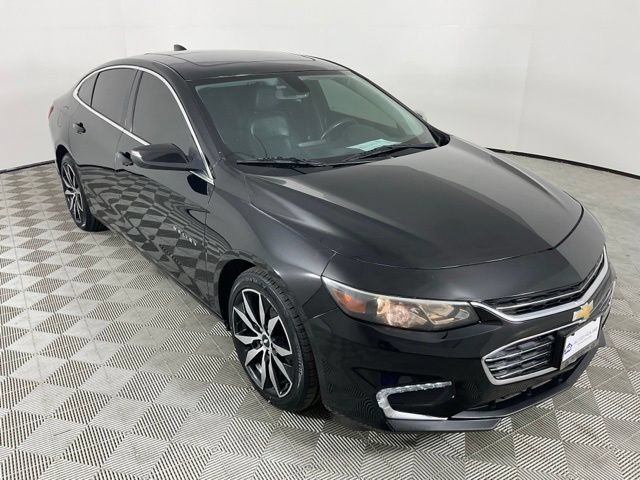 Used 2017 Chevrolet Malibu LT w/ Leather Package FWD image 13
