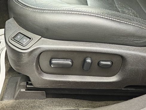 Used 2014 Ford Taurus Limited image 13