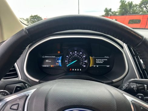 Used 2018 Ford Edge SEL w/ Equipment Group 201A FWD image 21