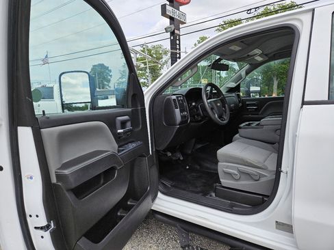 Used 2015 Chevrolet Silverado 2500 W/T w/ WT Fleet Convenience Package RWD image 15