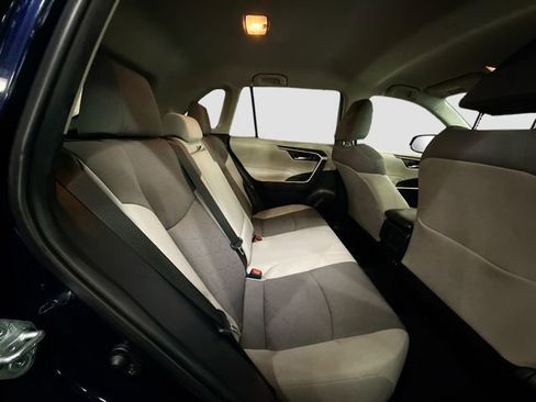 Used 2021 Toyota RAV4 XLE image 25