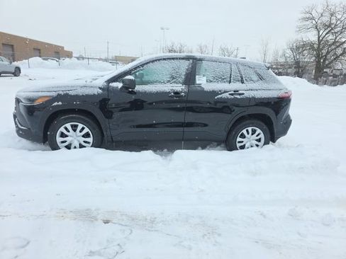 Used 2026 Toyota Corolla Cross L FWD image 4