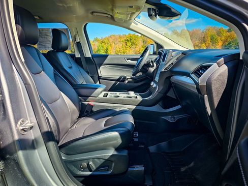 Used 2021 Ford Edge Titanium w/ Class II Trailer Tow Package image 42