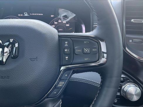 Used 2024 RAM 1500 Limited AWD/4WD image 20