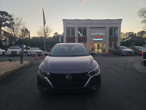 Used 2024 Nissan Sentra S image 2