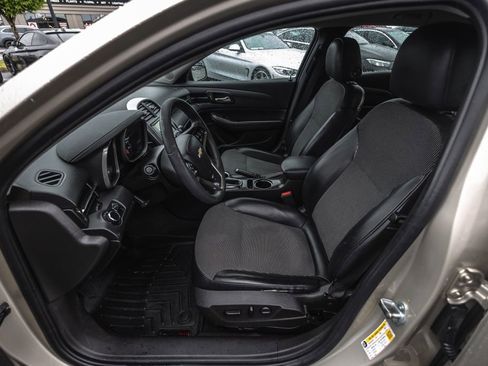 Used 2015 Chevrolet Malibu LT w/ Power Convenience Package image 18