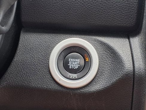 Used 2018 RAM 2500 Laramie w/ Convenience Group image 11