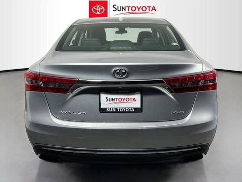 Used 2018 Toyota Avalon XLE image 5