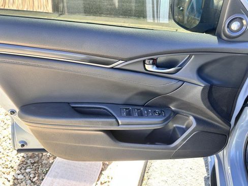 Used 2020 Honda Civic Sport Touring image 10