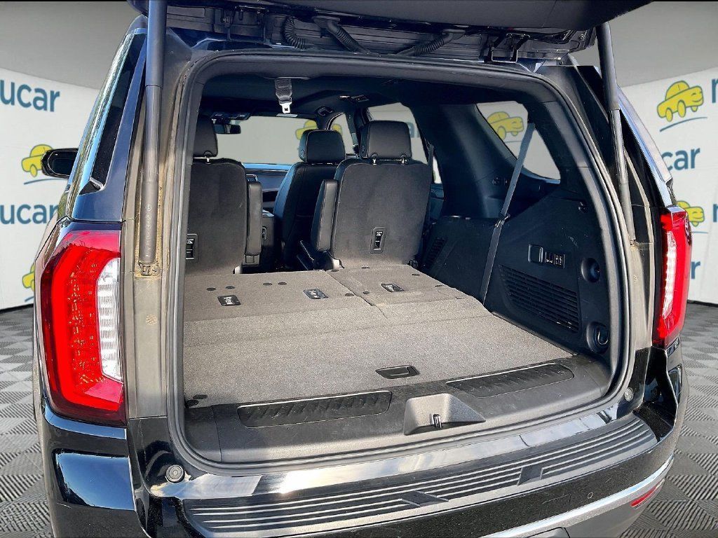 Used 2022 GMC Yukon SLT w/ SLT Premium Package AWD/4WD image 38