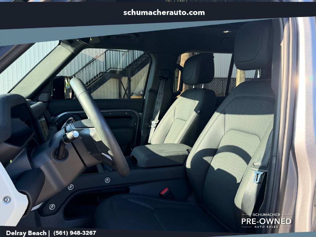Used 2024 Land Rover Defender 110 SE AWD/4WD image 9