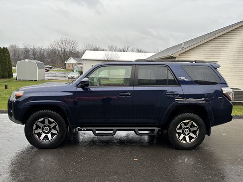 Used 2019 Toyota 4Runner TRD Off-Road image 7