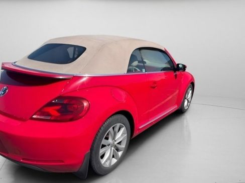 Used 2013 Volkswagen Beetle TDI FWD image 9