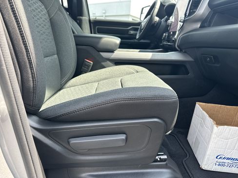 Used 2025 RAM 1500 Big Horn AWD/4WD image 17