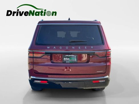 Used 2024 Jeep Wagoneer Series II w/ Flexible Seating Group image 6