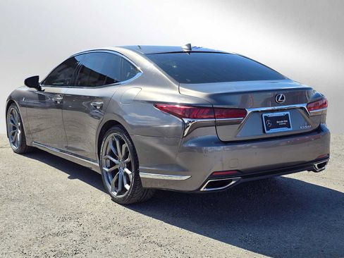 Used 2018 Lexus LS 500 w/ Accessory Package (Z2) image 5