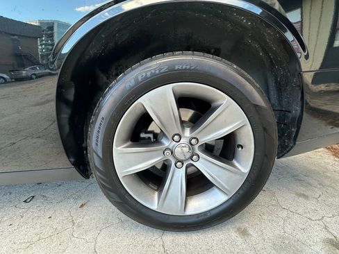 Used 2019 Dodge Challenger SXT image 24