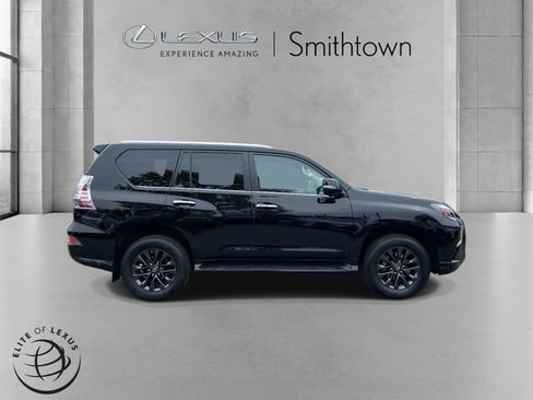 Certified 2023 Lexus GX 460 Premium w/ Premium Package AWD/4WD image 4