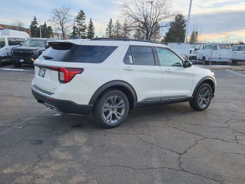 New 2026 Ford Explorer Active image 12