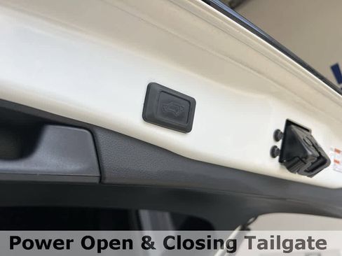 Used 2020 Toyota RAV4 Limited image 35