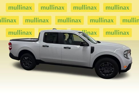 New 2026 Ford Maverick XLT image 2