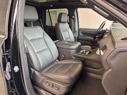 Used 2022 Chevrolet Tahoe LT w/ LT Signature Plus Package RWD image 16
