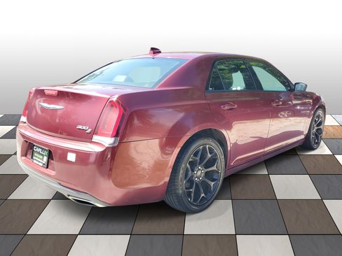 Used 2019 Chrysler 300 S image 4