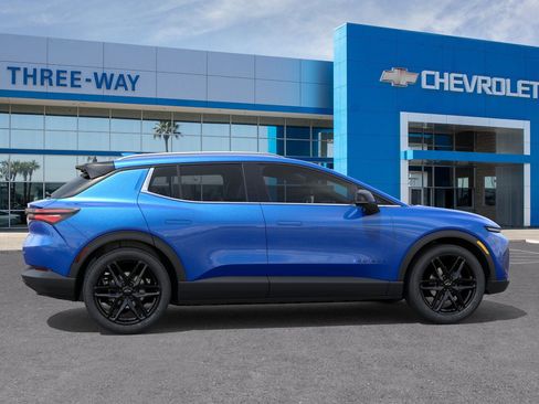 New 2026 Chevrolet Equinox EV LT w/ LPO, Blackout Package image 5