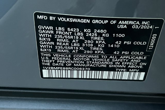 Used 2024 Volkswagen ID.4 2WD image 35