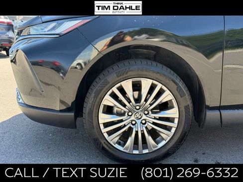 Used 2023 Toyota Venza XLE AWD/4WD image 7