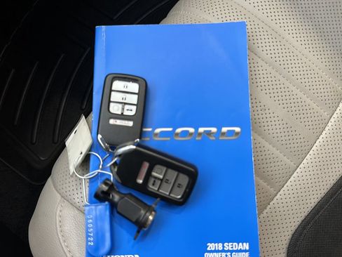 Certified 2018 Honda Accord Touring image 37